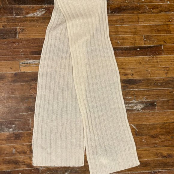 C by Bloomingdale's Soft Cozy Cashmere Cream White Knit Long Winter Scarf NWT - Picture 10 of 10
